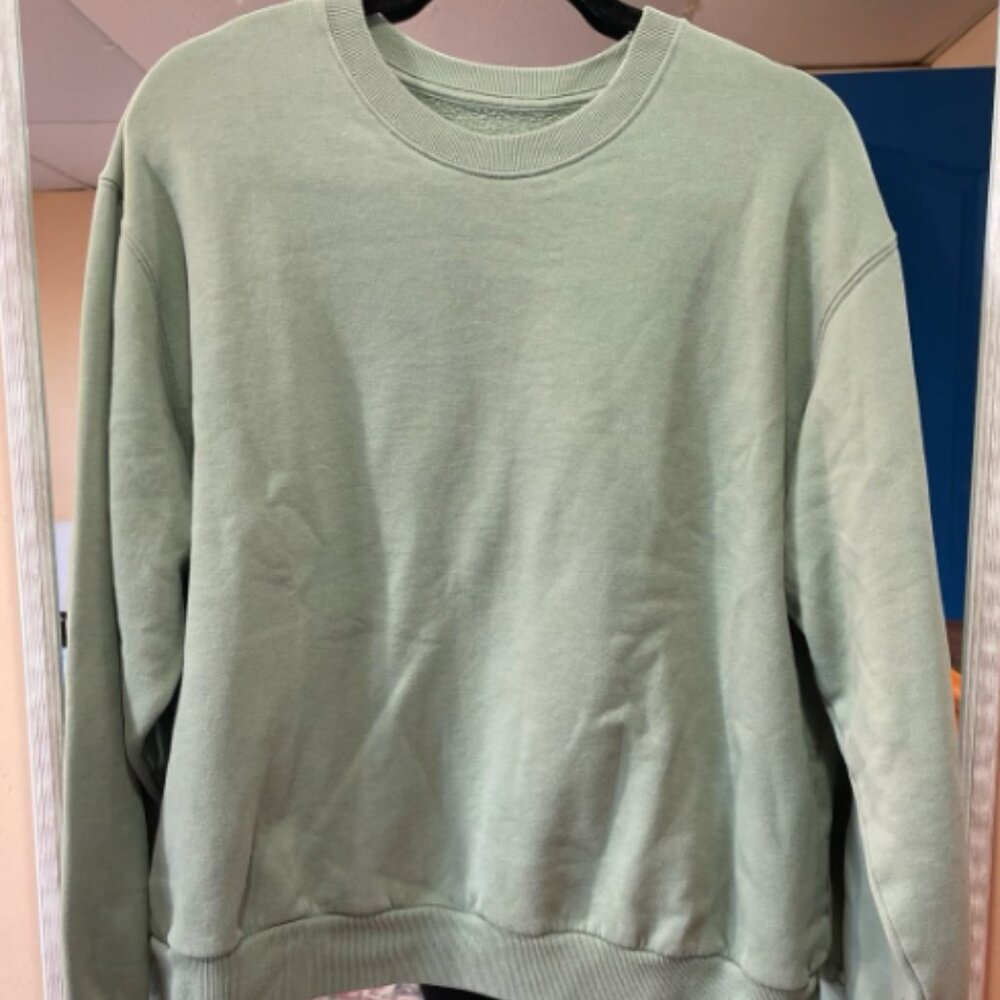 Hollister Pullover Crewneck Sweatshirt, women's Large